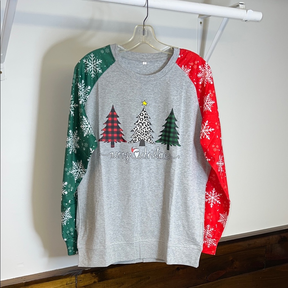 Festive Christmas Tree Long Sleeve Top- Gray, Red, Green-‎ Large